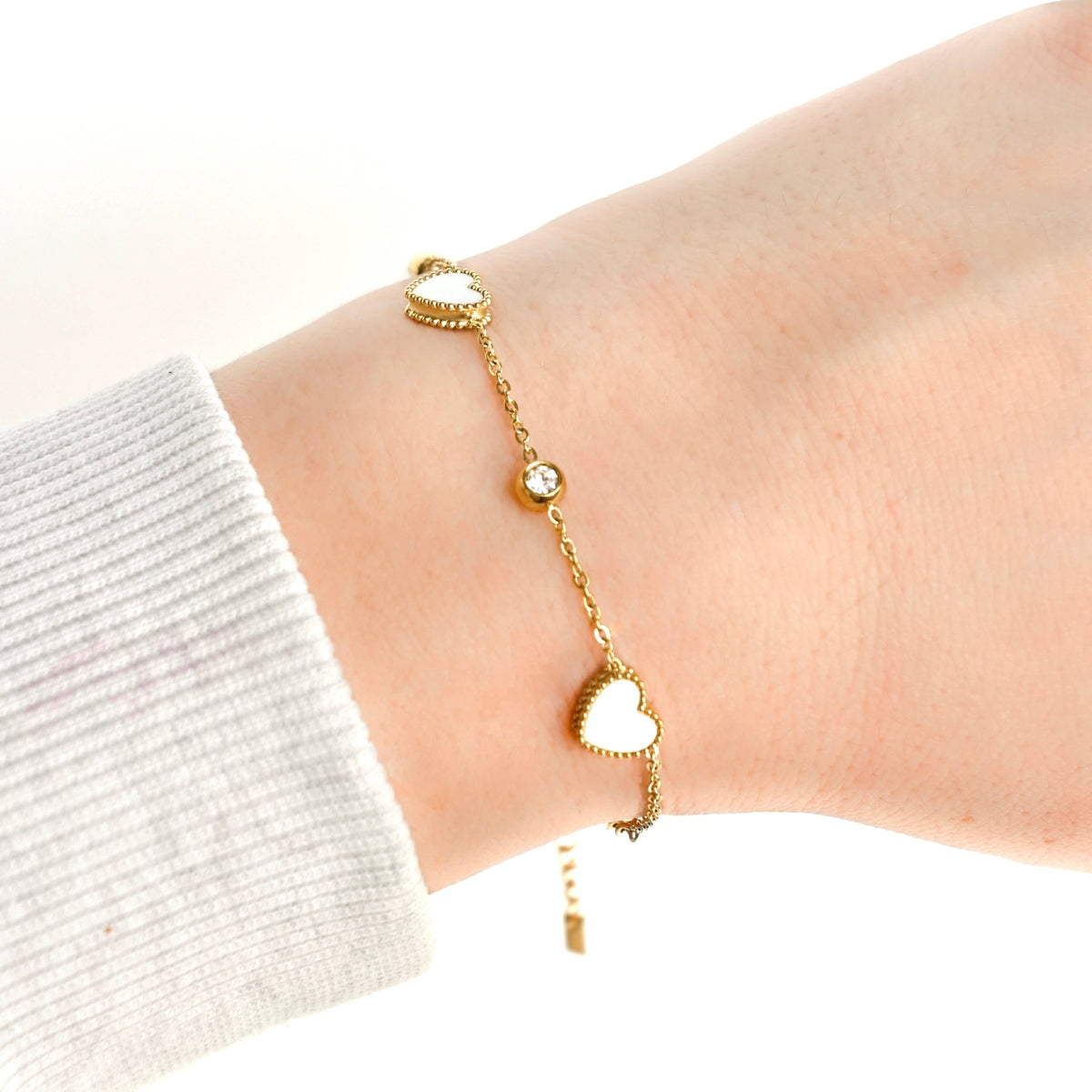 Shell Inlay Milgrain Heart Bracelet - Gold Stainless Steel